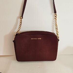 Michael Kors Jet Set Crossbody Bag W Gold Chain Hardware EUC